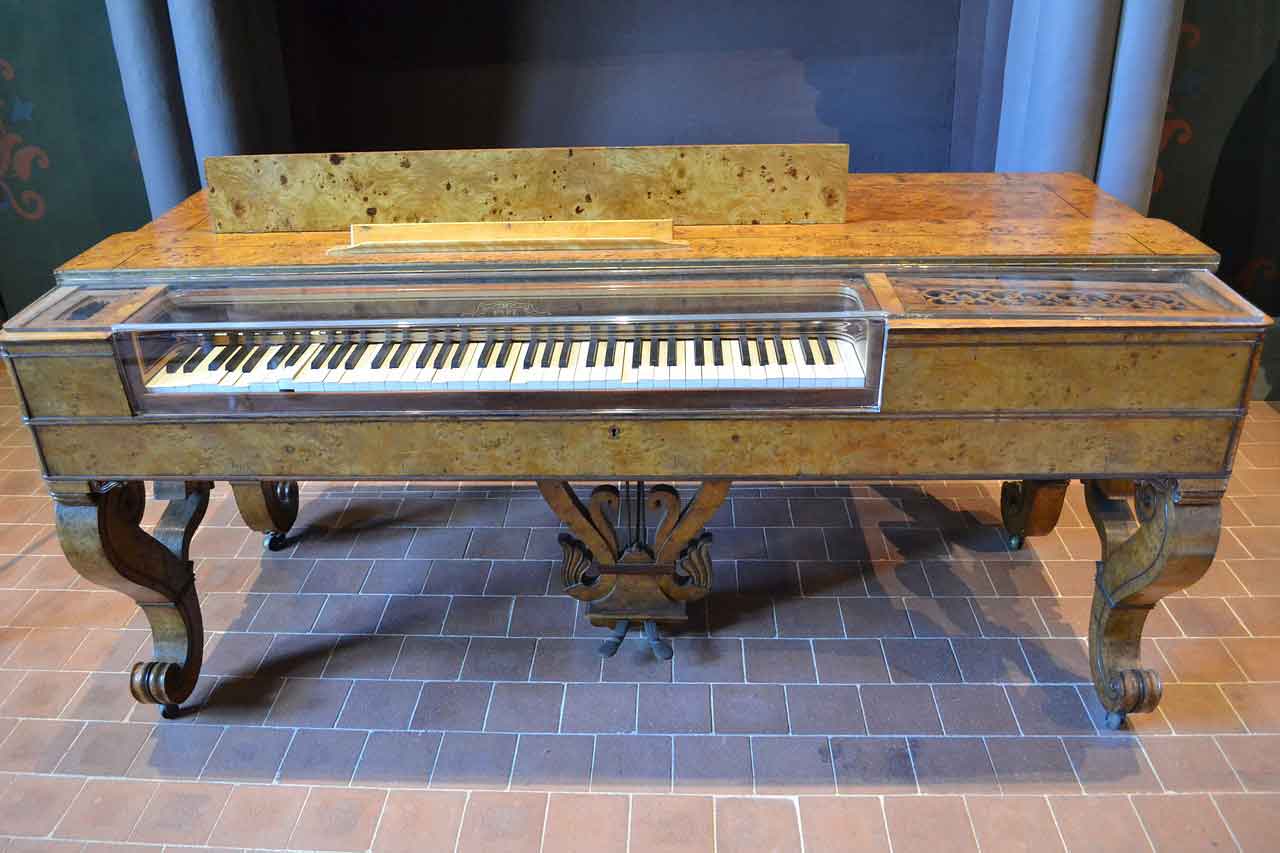 very old harpsichord