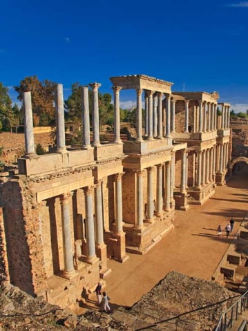 roman pillars giant