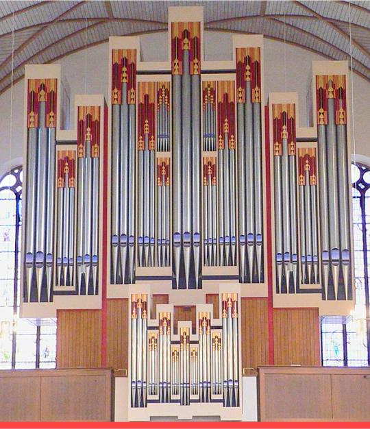 large organ pipes
