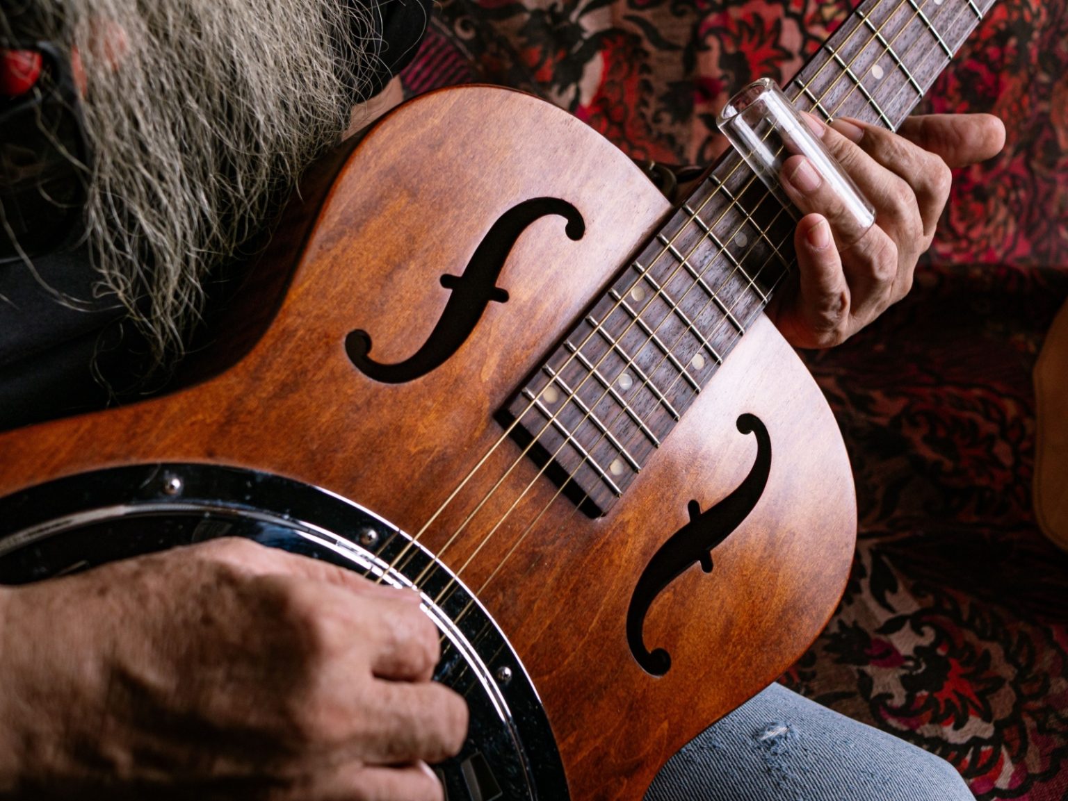 Master the Lingo: A Guide to Common Guitar Terms