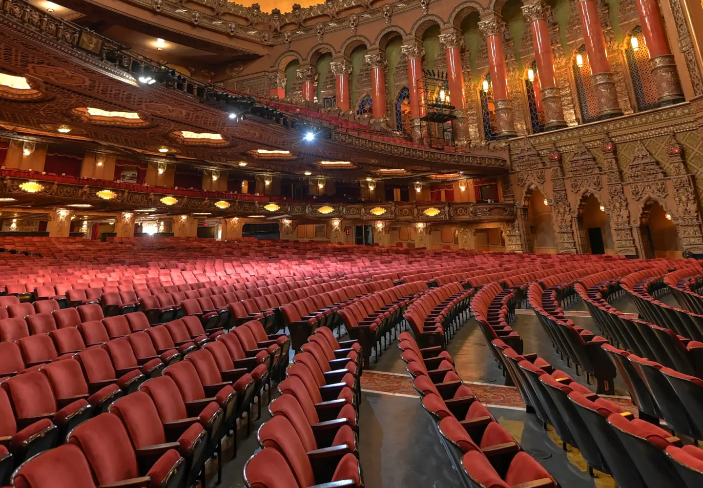 History-of-British-Theater-h1-theater-img-new.webp (1440×1000)